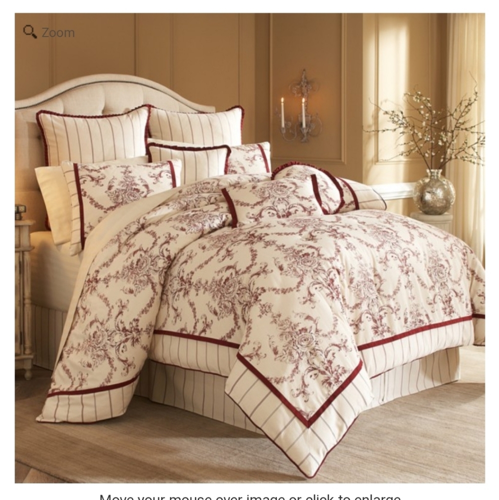 Bundle 6 pics Michael Amini Hidden Glen comfort set
